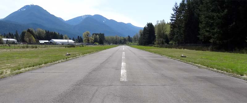 Packwood airport runway 19 Packwood airport runway 19